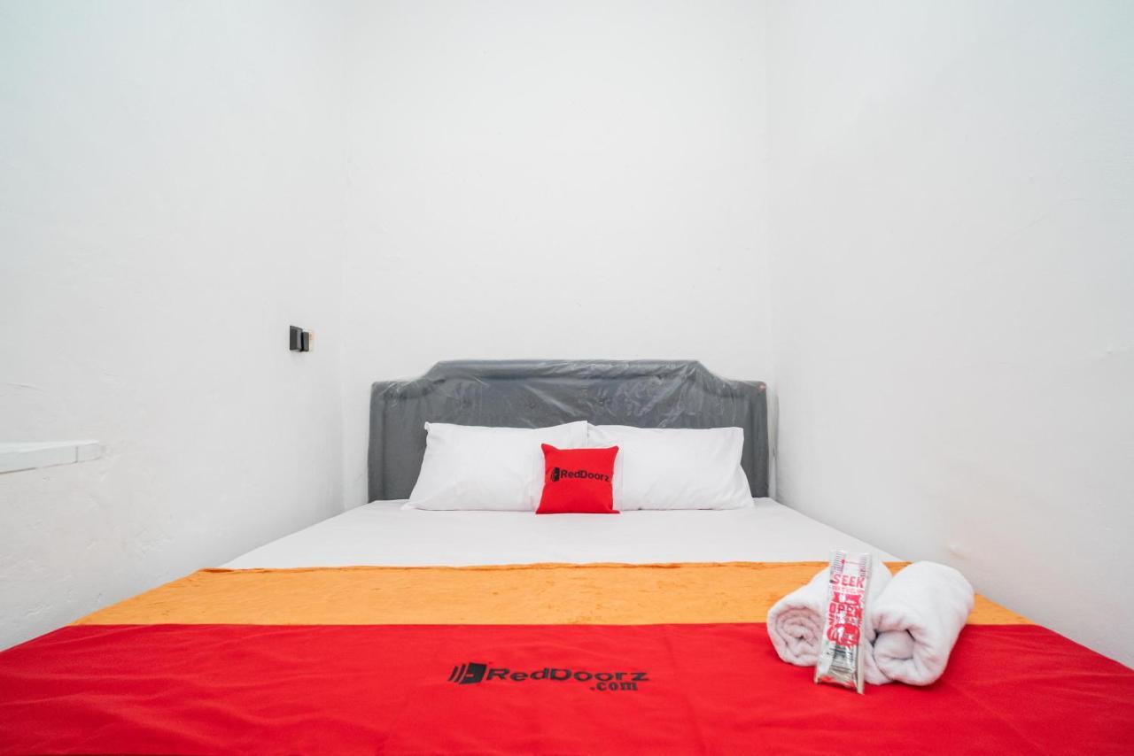 Reddoorz @ Aralia Harapan Indah Hotel Pulokendal Kültér fotó