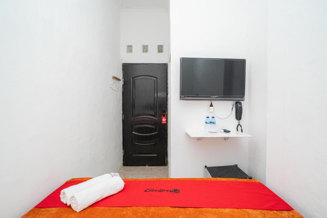 Reddoorz @ Aralia Harapan Indah Hotel Pulokendal Kültér fotó
