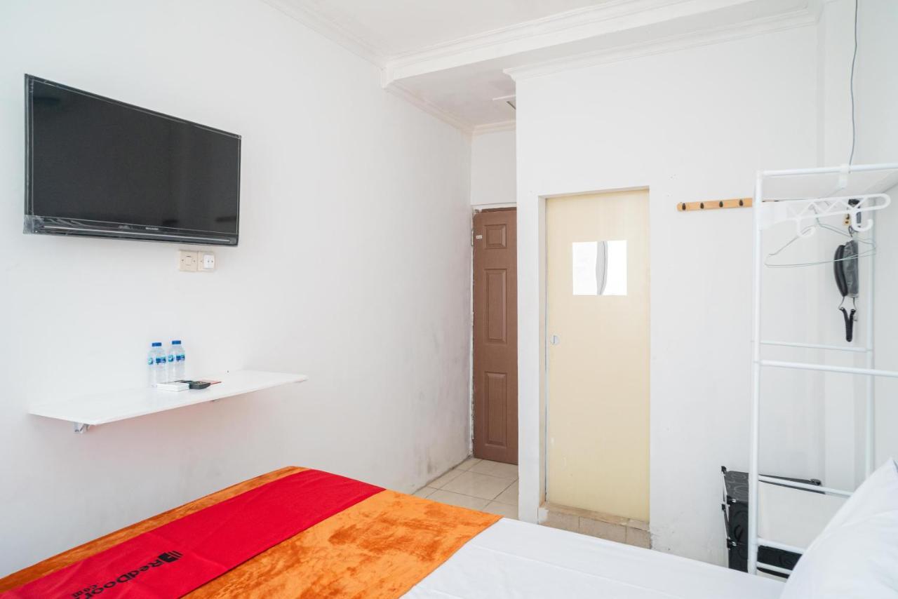 Reddoorz @ Aralia Harapan Indah Hotel Pulokendal Kültér fotó