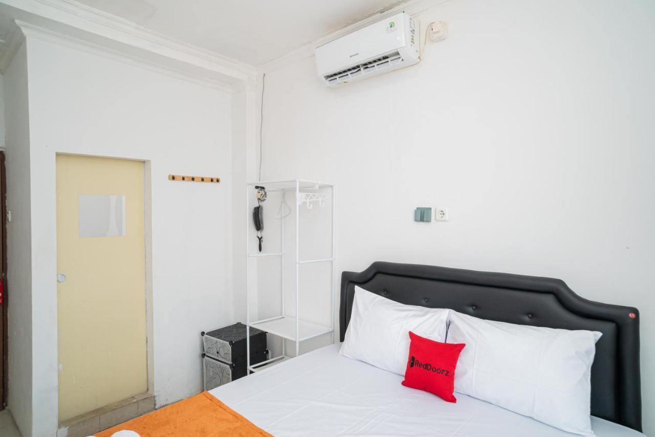 Reddoorz @ Aralia Harapan Indah Hotel Pulokendal Kültér fotó