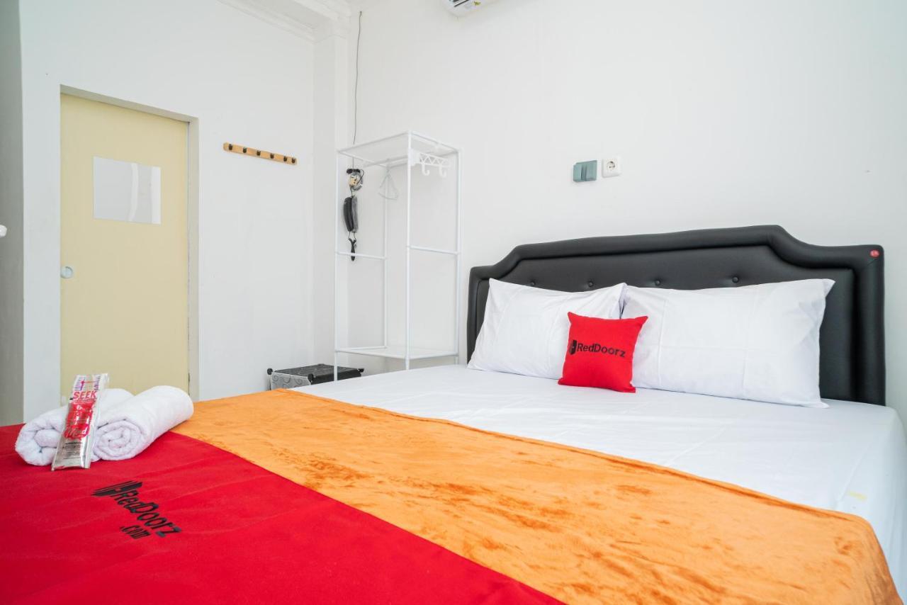 Reddoorz @ Aralia Harapan Indah Hotel Pulokendal Kültér fotó