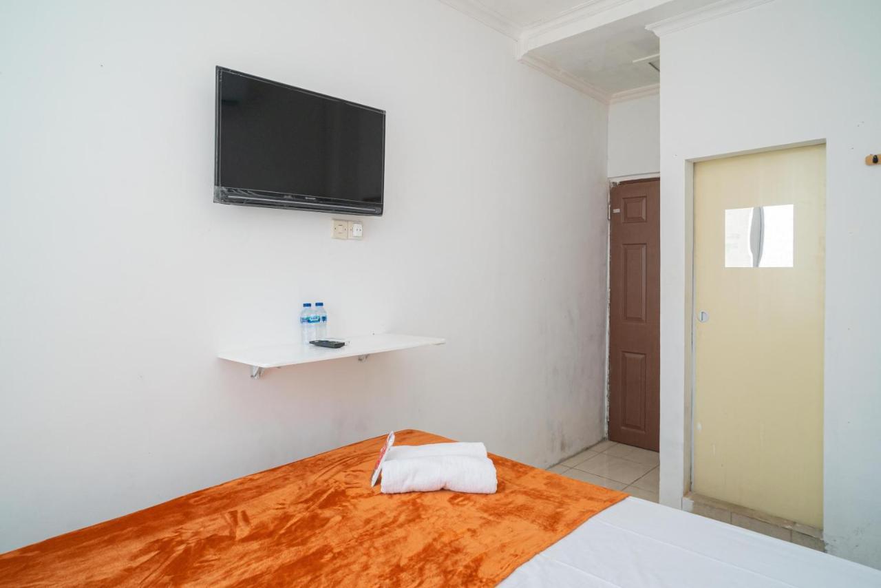 Reddoorz @ Aralia Harapan Indah Hotel Pulokendal Kültér fotó